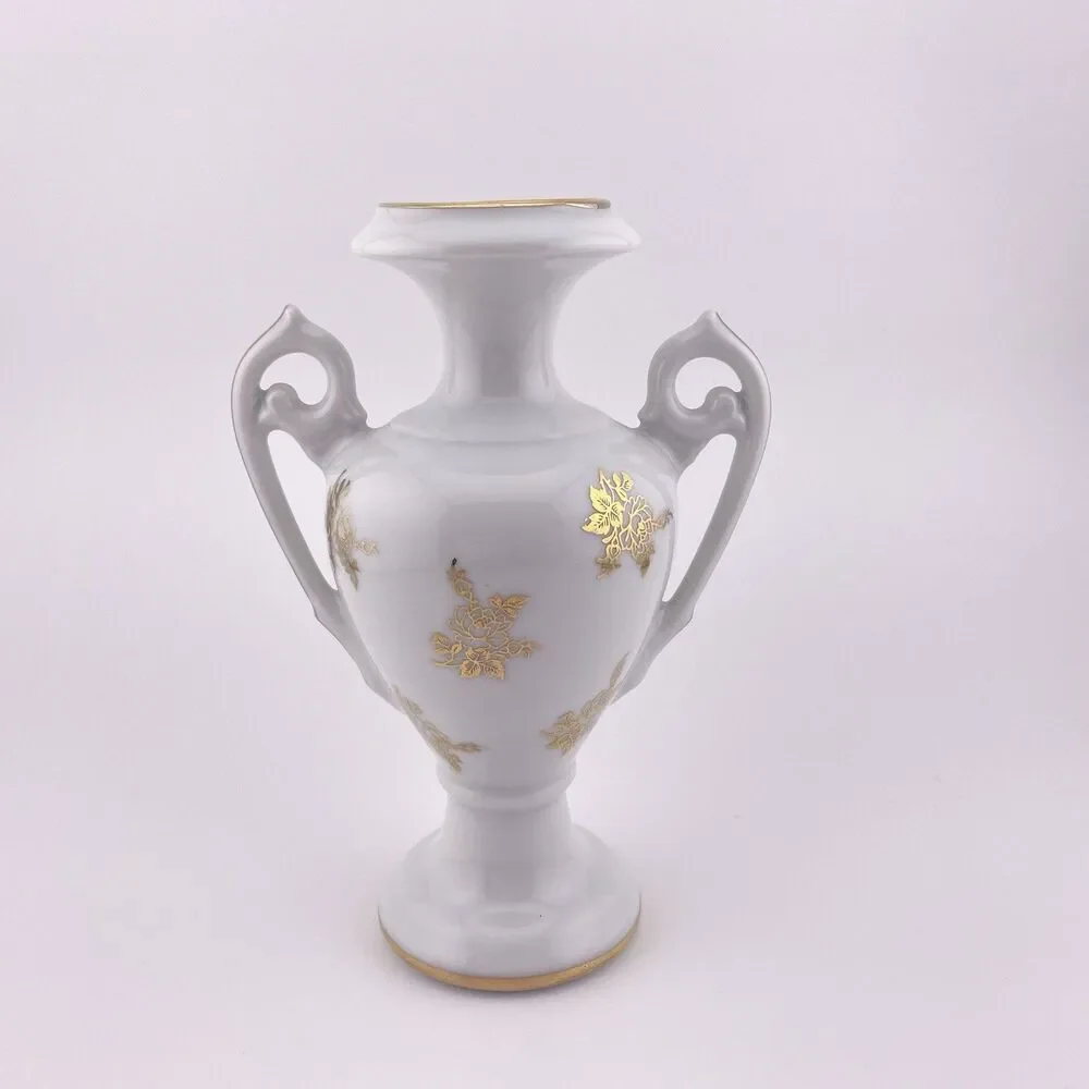 LIMOGES FRANCE WHITE HANDLED VASE VICTORIAN COUPLE & GOLD PORCELAIN 5 5/8” VTG
